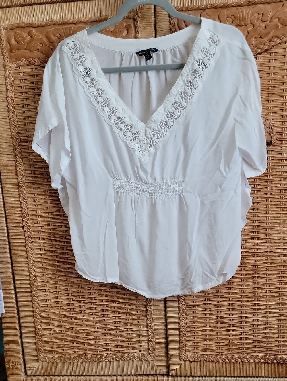 American Eagle Outfitters White Lace V-Neck Blouse